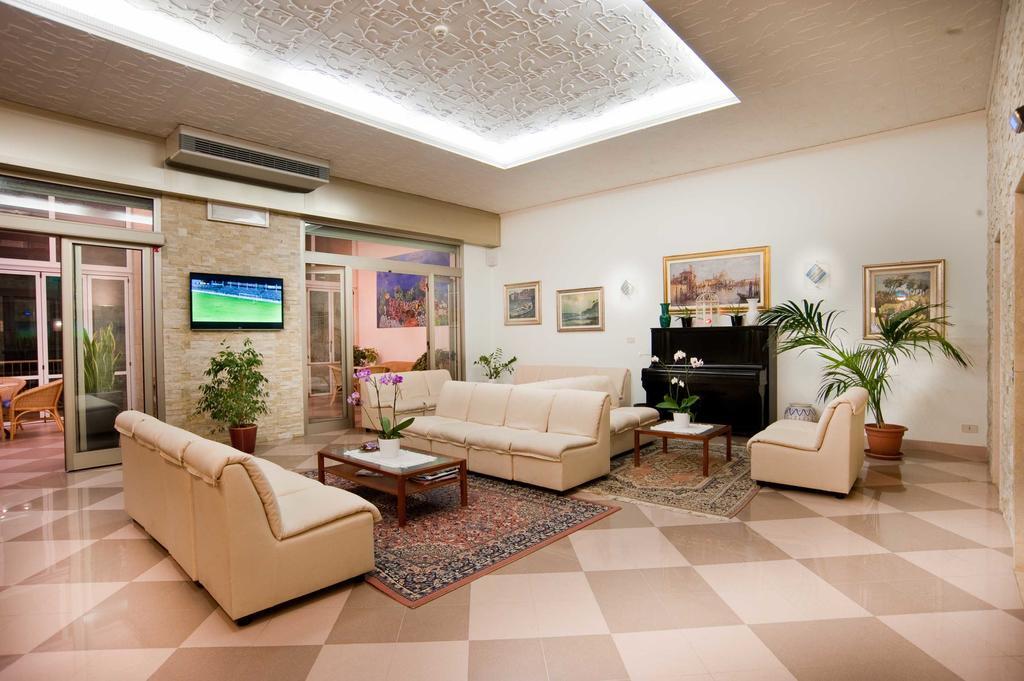 Hotel Corallo Lido di Jesolo Dış mekan fotoğraf